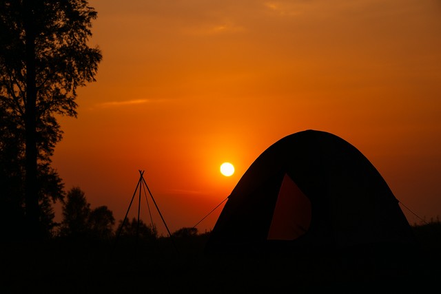 sunset-tent-silhouette